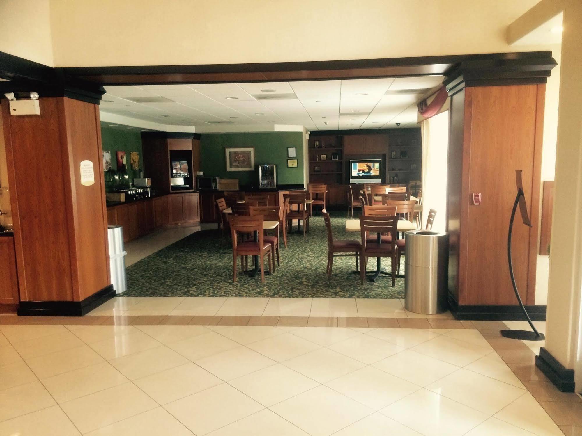 Fairfield Inn & Suites By Marriott Fairfield Napa Valley Area Екстер'єр фото
