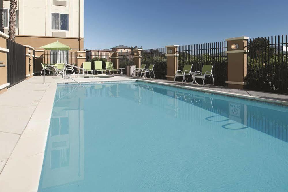 Fairfield Inn & Suites By Marriott Fairfield Napa Valley Area Екстер'єр фото